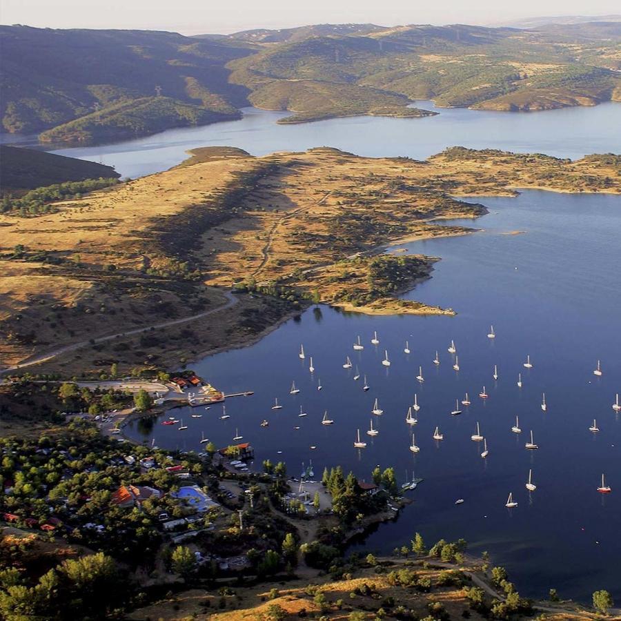 Cervera de Buitrago El Lago מראה חיצוני תמונה