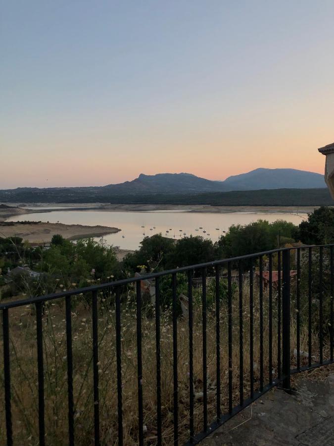 Cervera de Buitrago El Lago מראה חיצוני תמונה